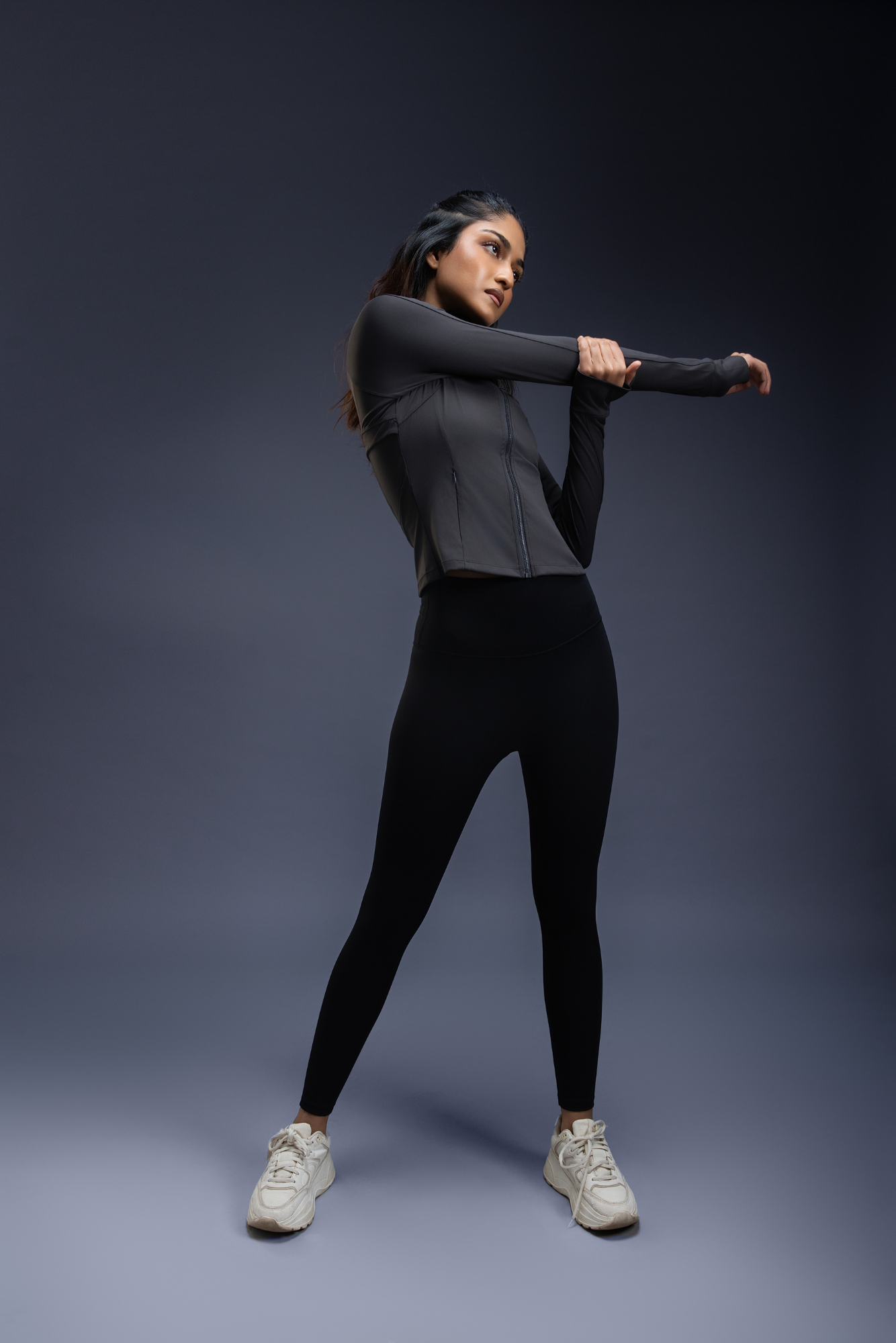 #color_charcoal grey