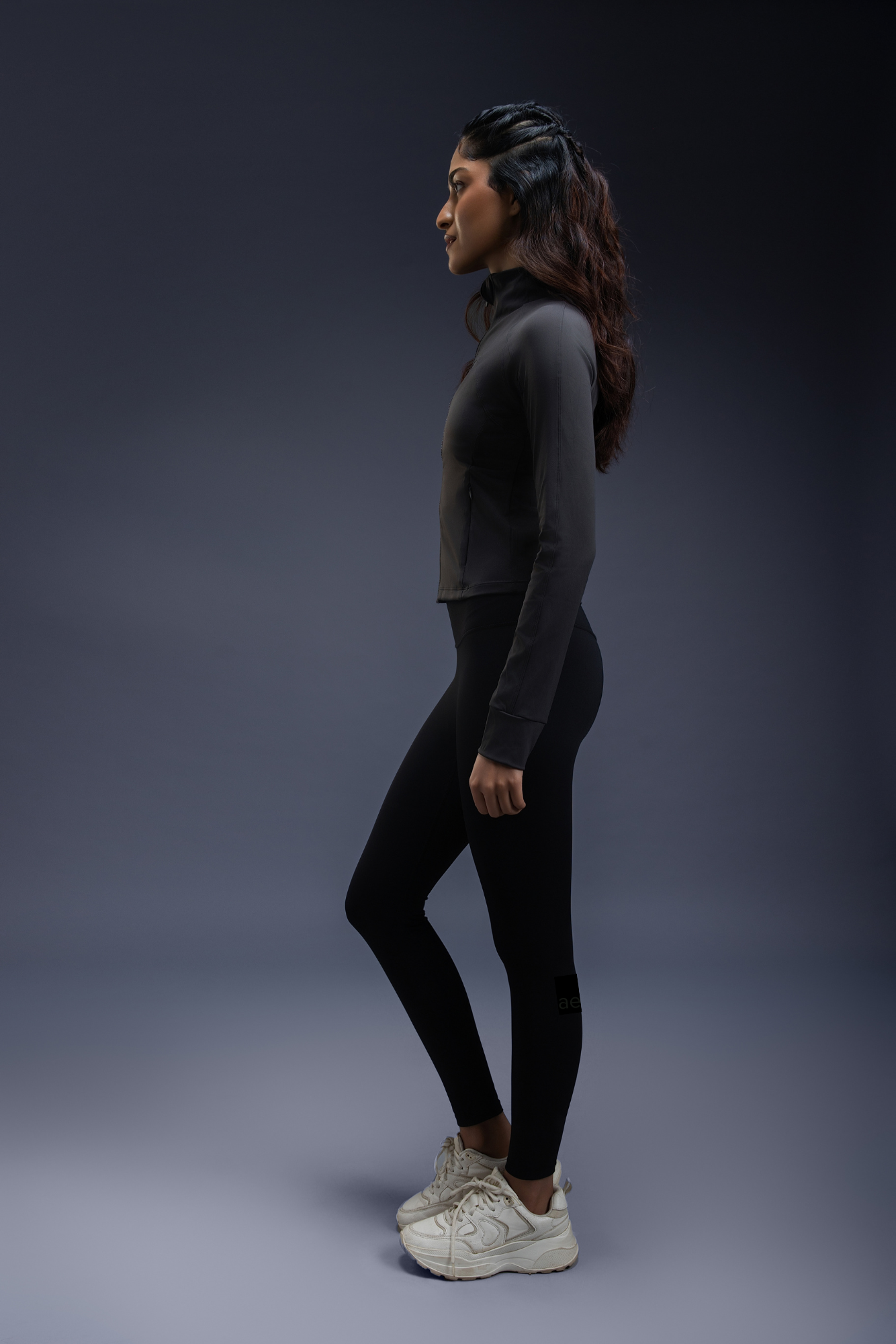 #color_charcoal grey